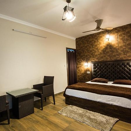 Sahastradhara Riverresort Dehradun Zewnętrze zdjęcie